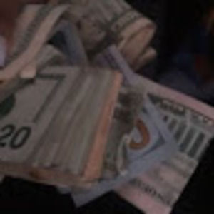 Meet your Posher, Mia